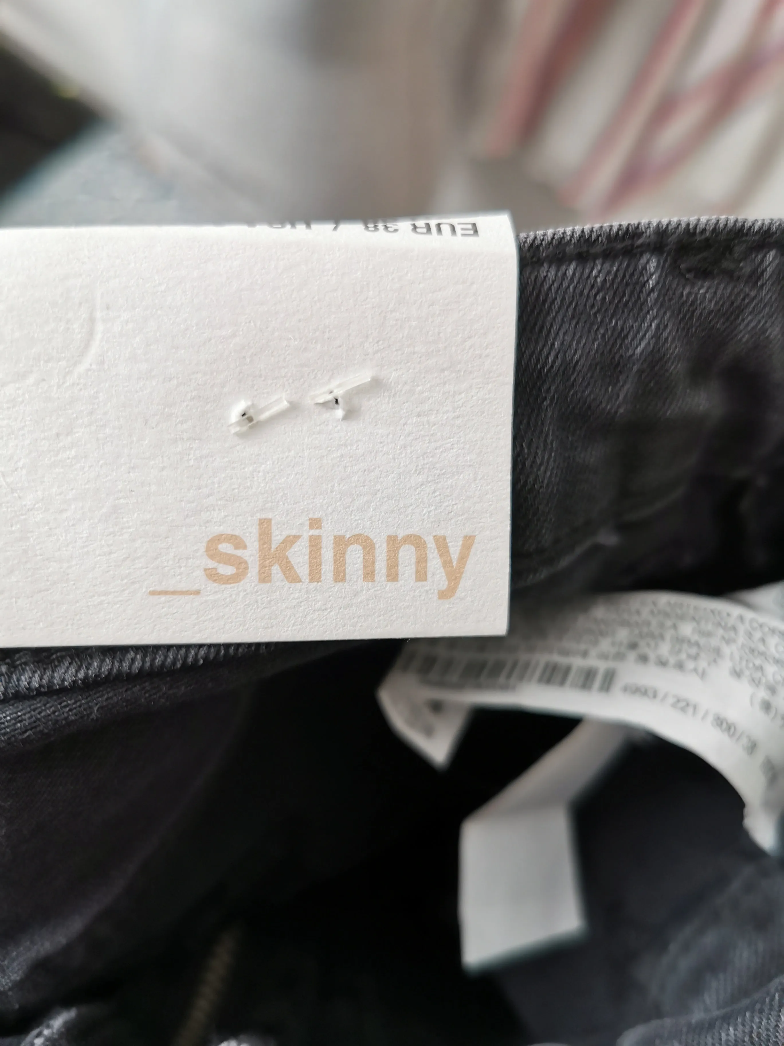 WOMENS SIZE 6 or TEEN GIRL - ZARA Trafaluc, Black Skinny Jeans NWT B5