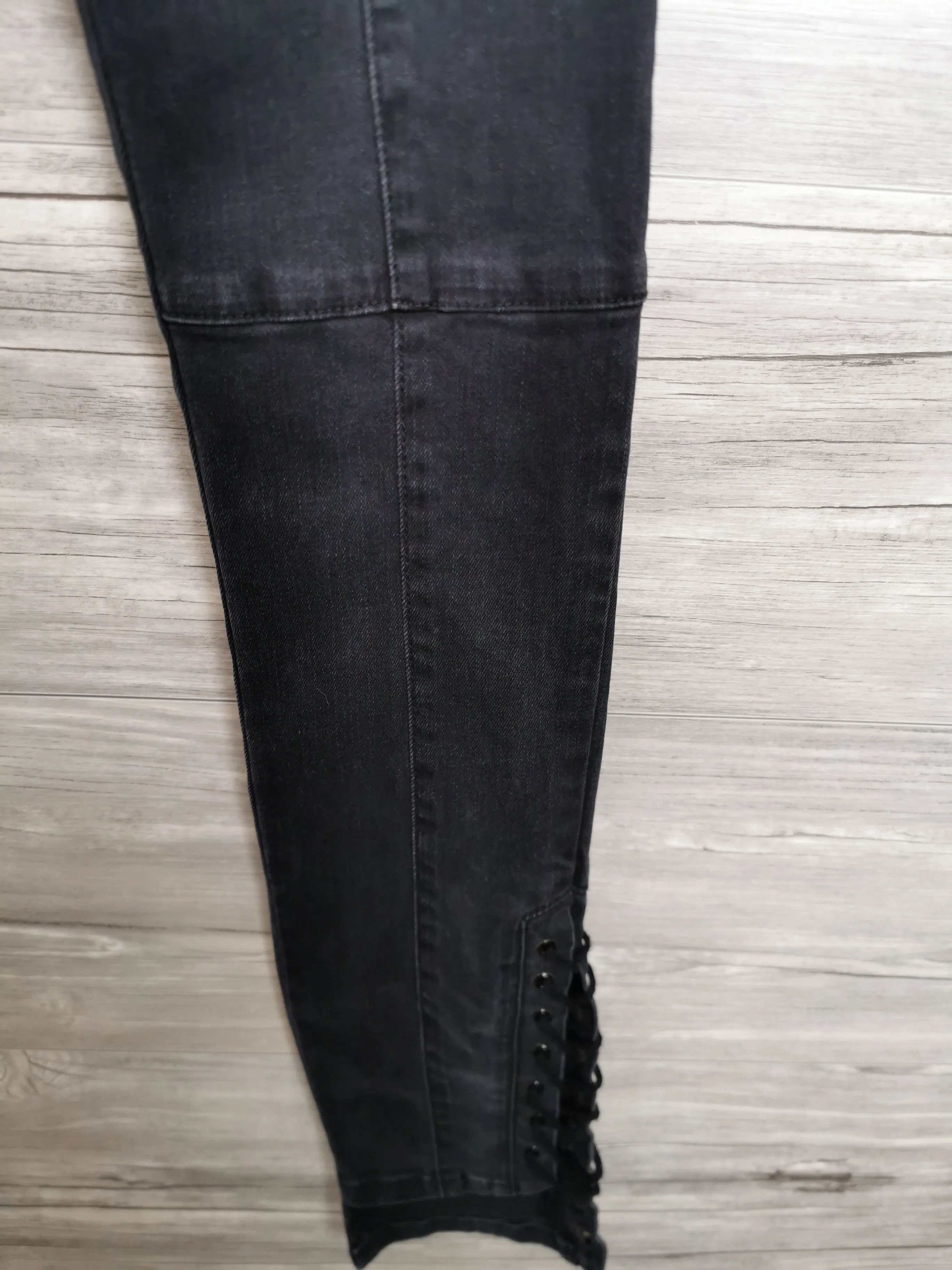 WOMENS SIZE 6 or TEEN GIRL - ZARA Trafaluc, Black Skinny Jeans NWT B5