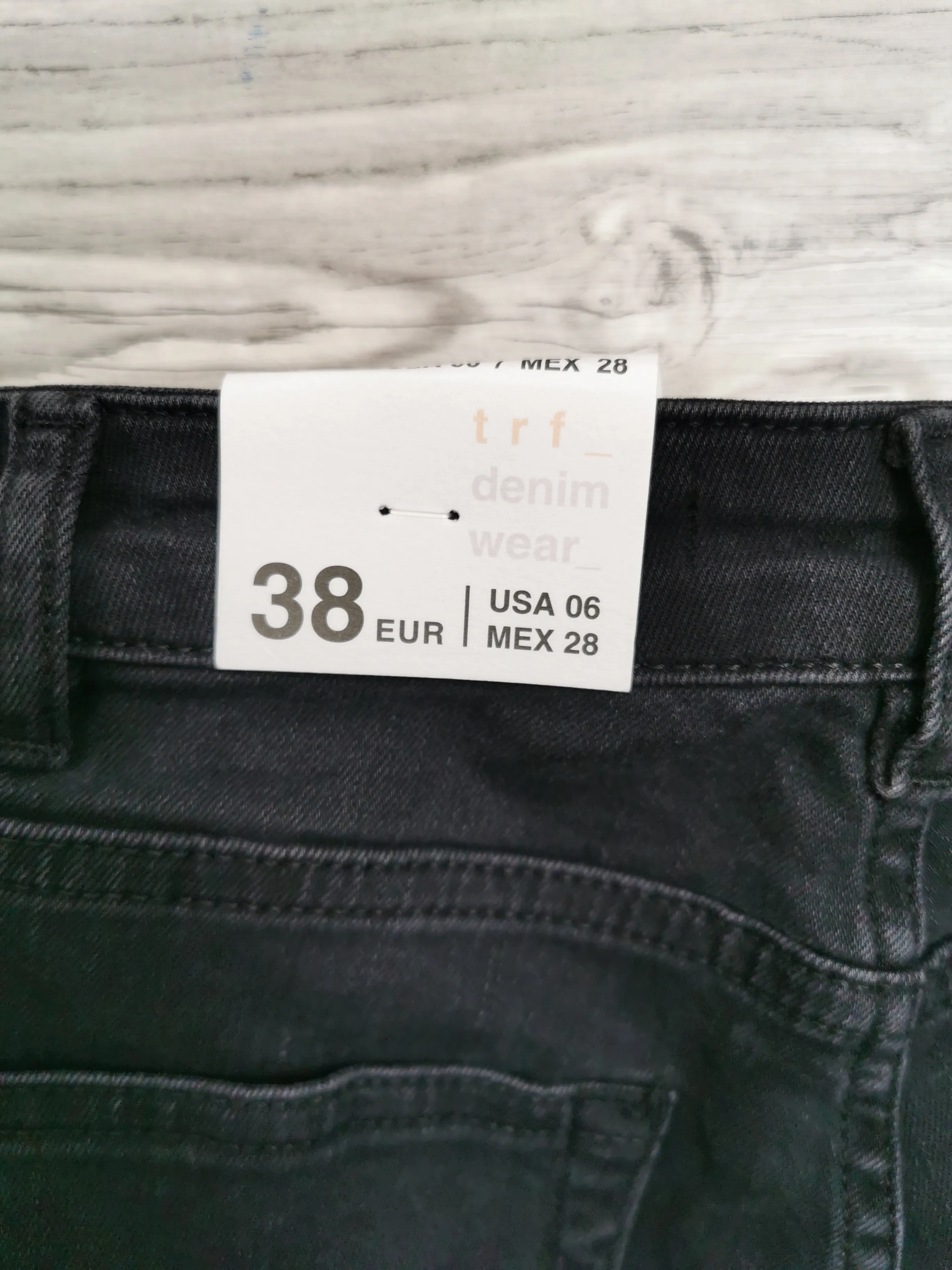 WOMENS SIZE 6 or TEEN GIRL - ZARA Trafaluc, Black Skinny Jeans NWT B5