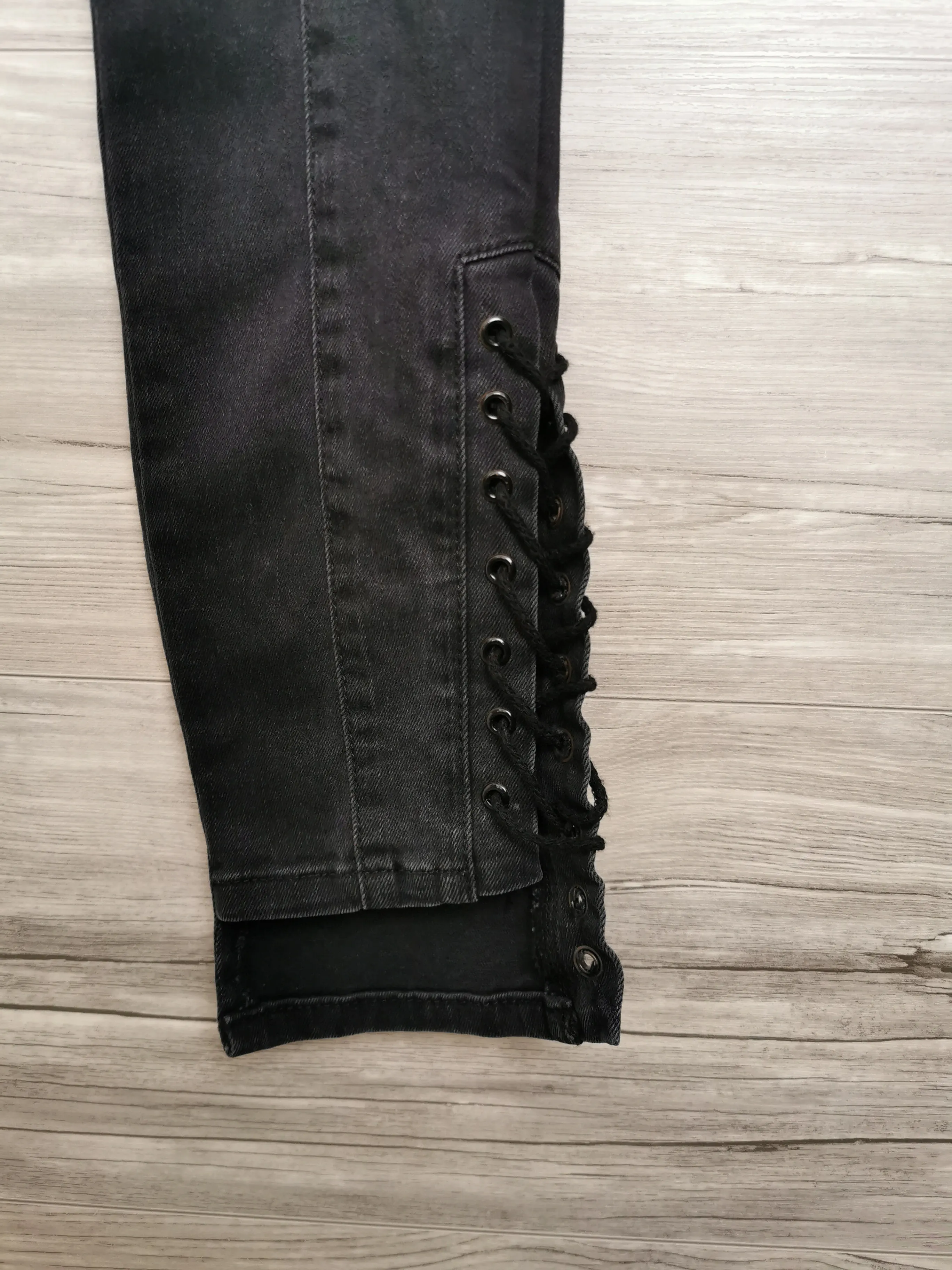 WOMENS SIZE 6 or TEEN GIRL - ZARA Trafaluc, Black Skinny Jeans NWT B5