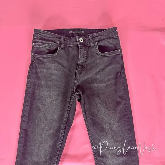 Zara Trafaluc Denimwear Raw Hem Skinny Jeans Washed Black