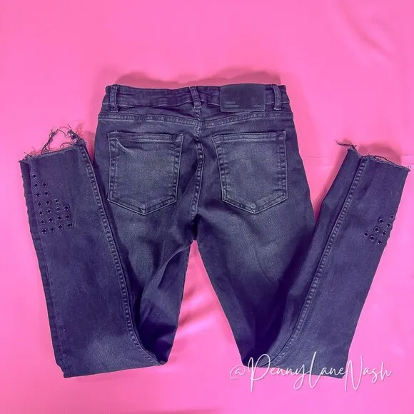 Zara Trafaluc Denimwear Raw Hem Skinny Jeans Washed Black