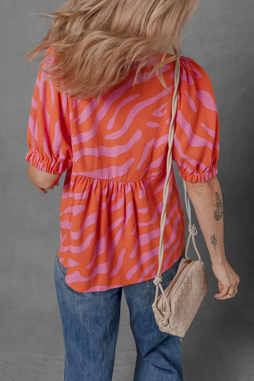Zebra Stripe Print Ruched Cuff Half Sleeve V Neck Blouse